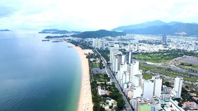 Môi giới bất động sản phải ghi rõ thông tin chứng chỉ trên Zalo, Facebook